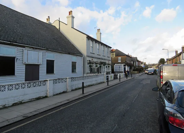 The Sebright Arms on the corner of Alston Road, High Barnet